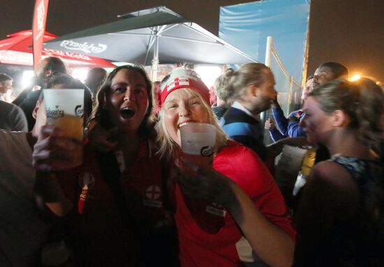 Трансляция матча-открытия Евро - 2016 в фан-зонах во Франции