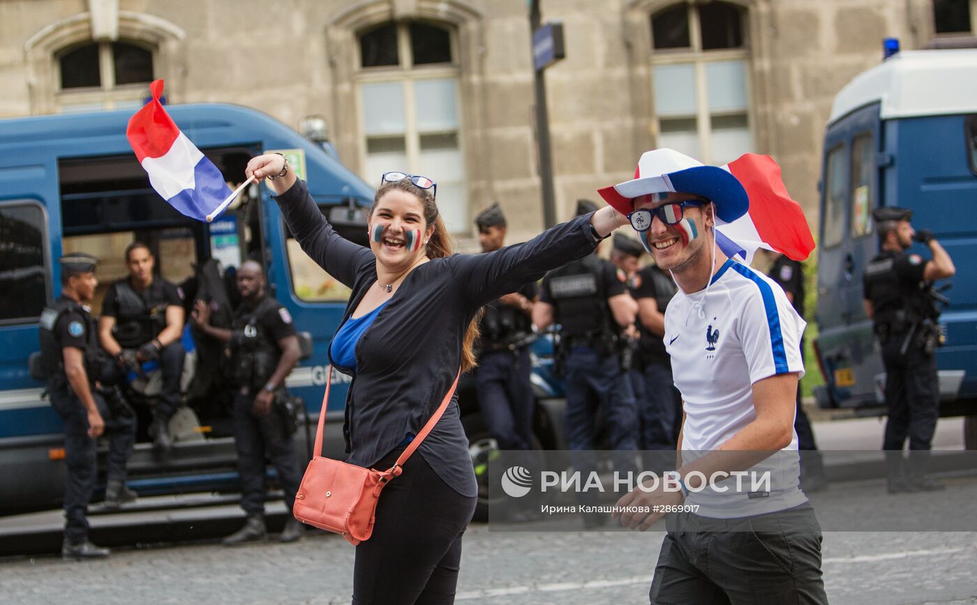 Трансляция матча-открытия Евро - 2016 в фан-зонах во Франции