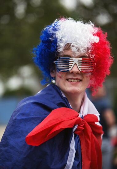 Трансляция матча-открытия Евро - 2016 в фан-зонах во Франции