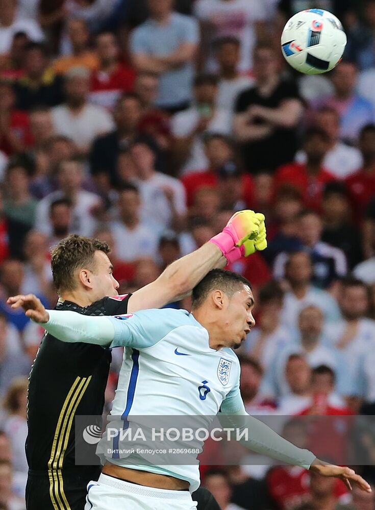 Футбол. Чемпионат Европы - 2016. Матч Англия - Россия