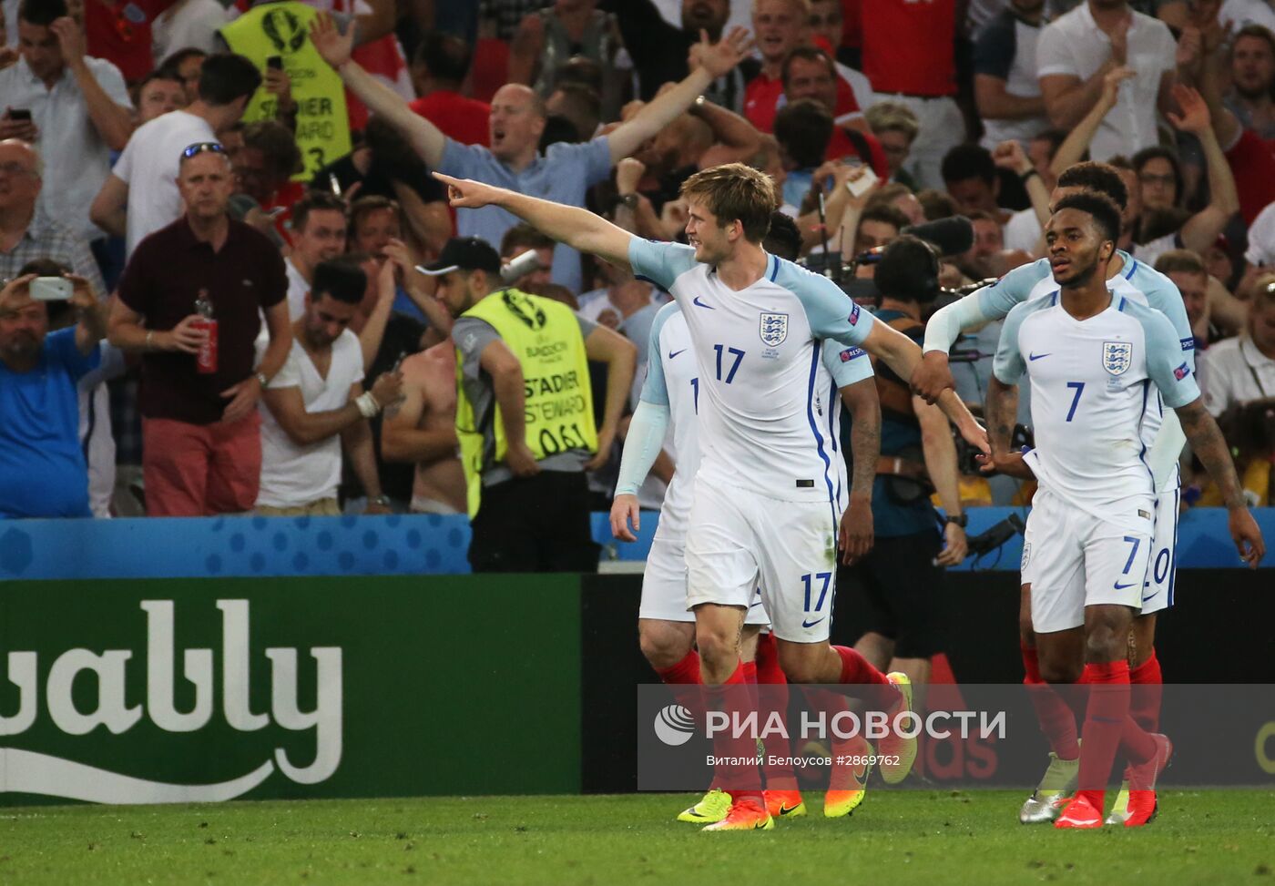 Футбол. Чемпионат Европы - 2016. Матч Англия - Россия