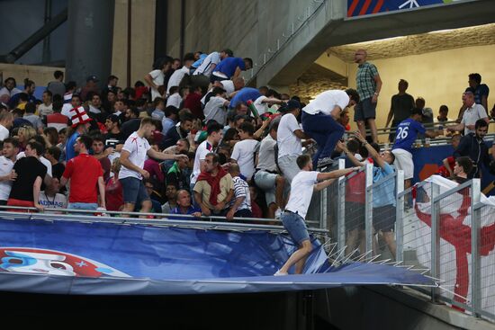 Футбол. Чемпионат Европы - 2016. Матч Англия - Россия