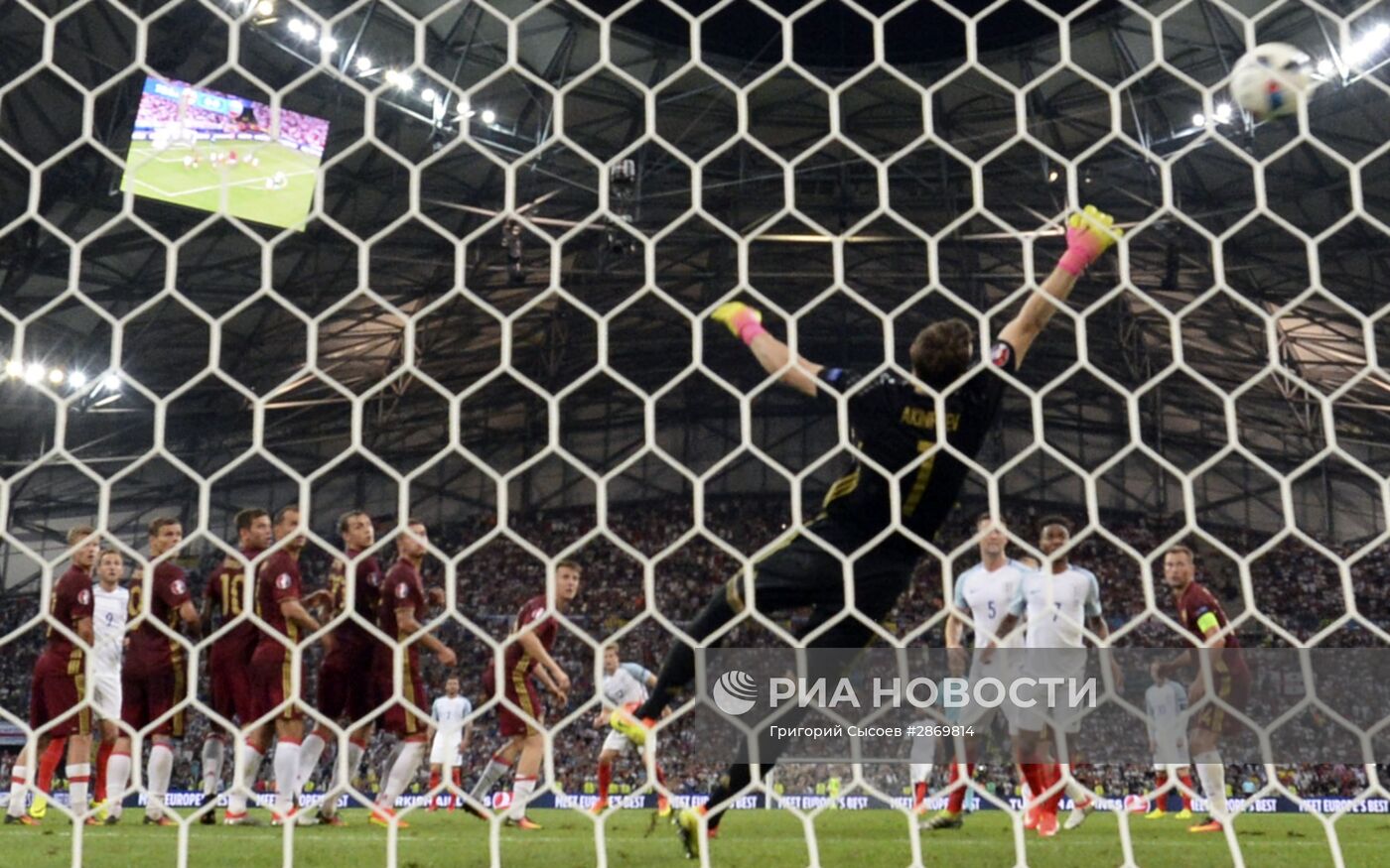 Футбол. Чемпионат Европы - 2016. Матч Англия - Россия