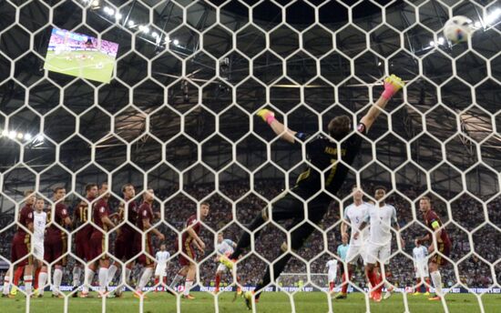 Футбол. Чемпионат Европы - 2016. Матч Англия - Россия