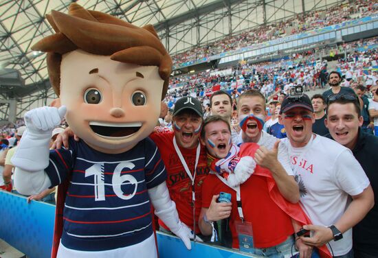 Футбол. Чемпионат Европы - 2016. Матч Англия - Россия