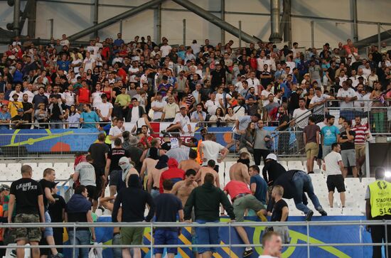 Футбол. Чемпионат Европы - 2016. Матч Англия - Россия