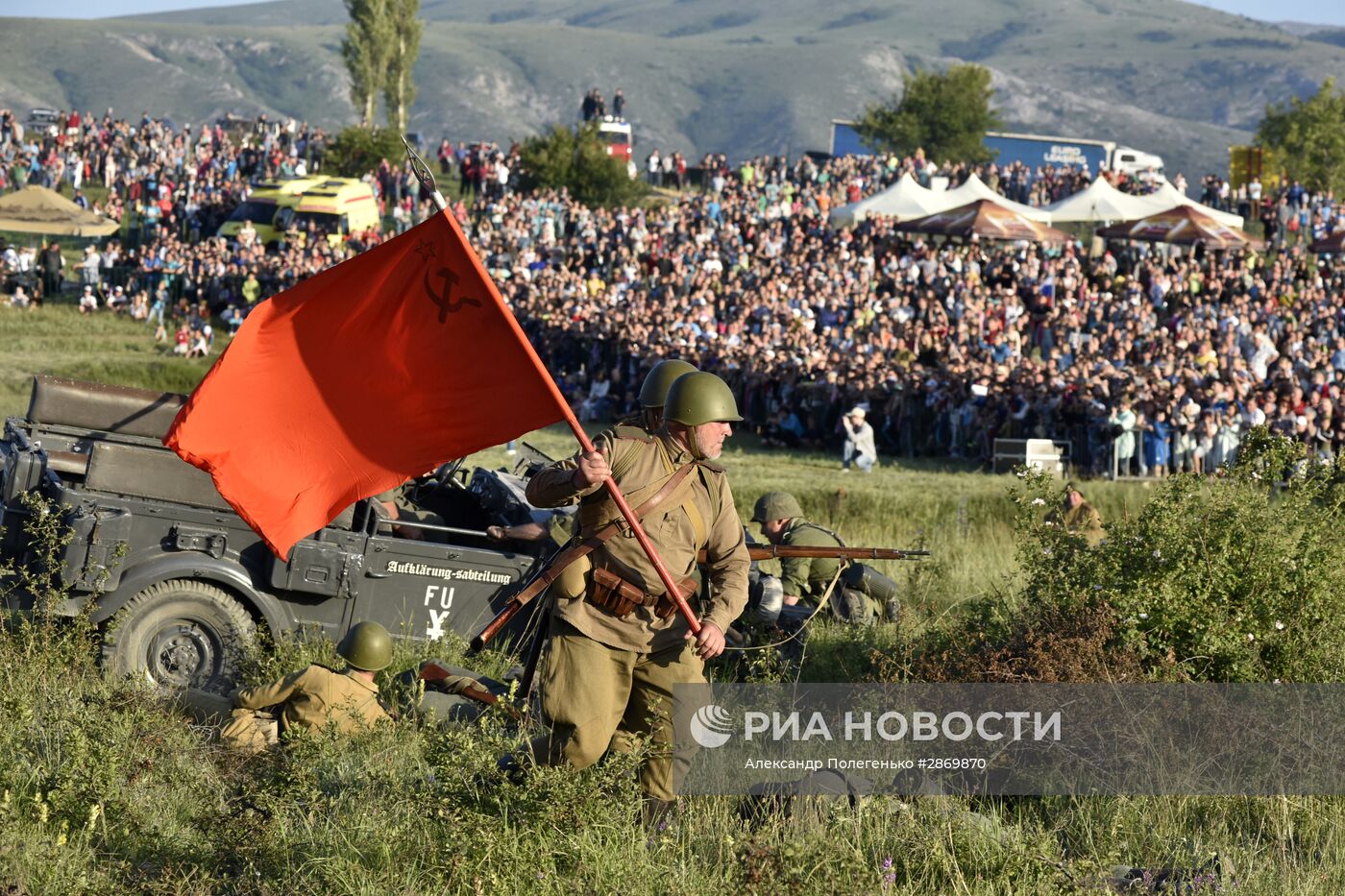 Военно-историческое шоу "Хроники Крыма. Эпизод 2016: с чего начинается Родина?"