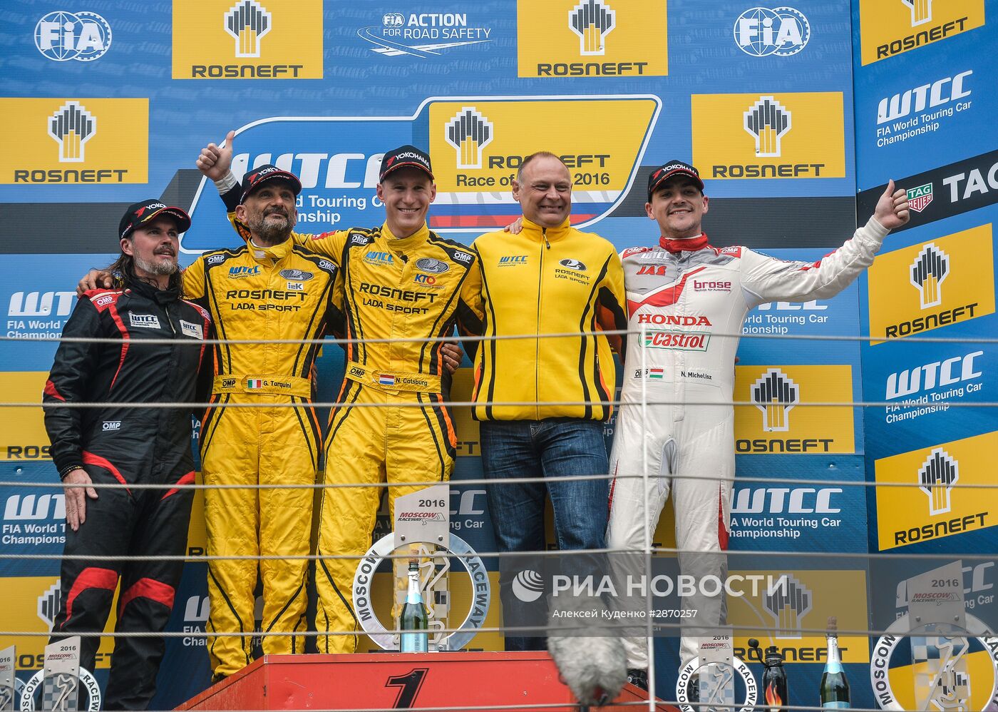 Автоспорт. IV этап чемпионата мира FIA WTCC. Второй день