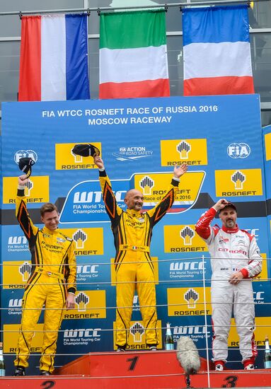 Автоспорт. IV этап чемпионата мира FIA WTCC. Второй день