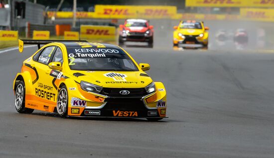 Автоспорт. IV этап чемпионата мира FIA WTCC. Второй день