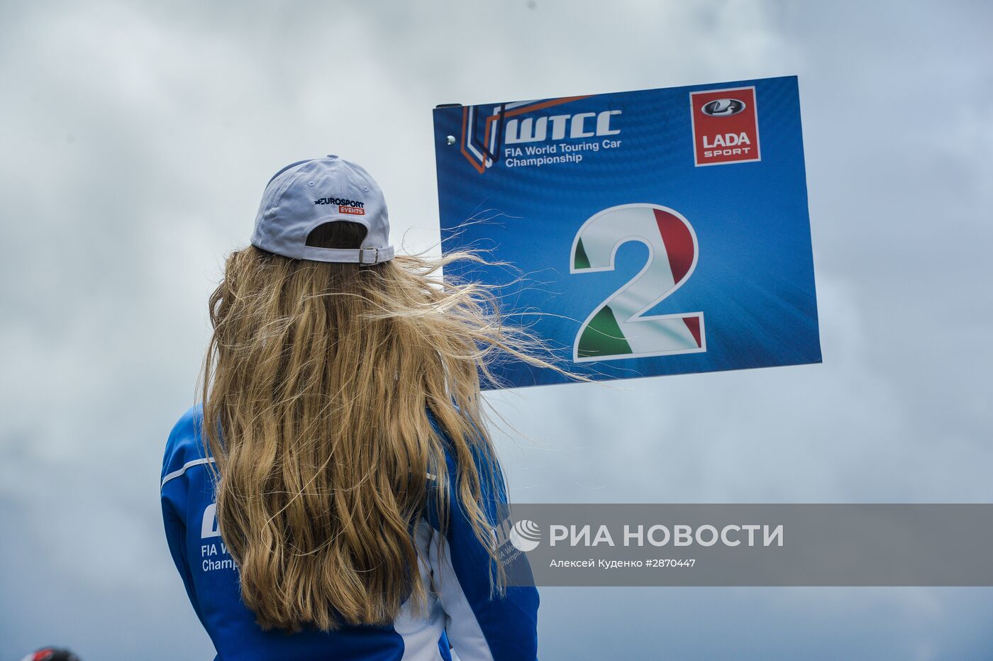 Автоспорт. IV этап чемпионата мира FIA WTCC. Второй день