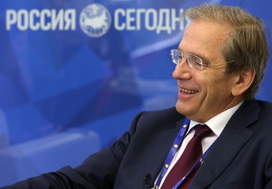 XX Петербургский международный экономический форум. День первый