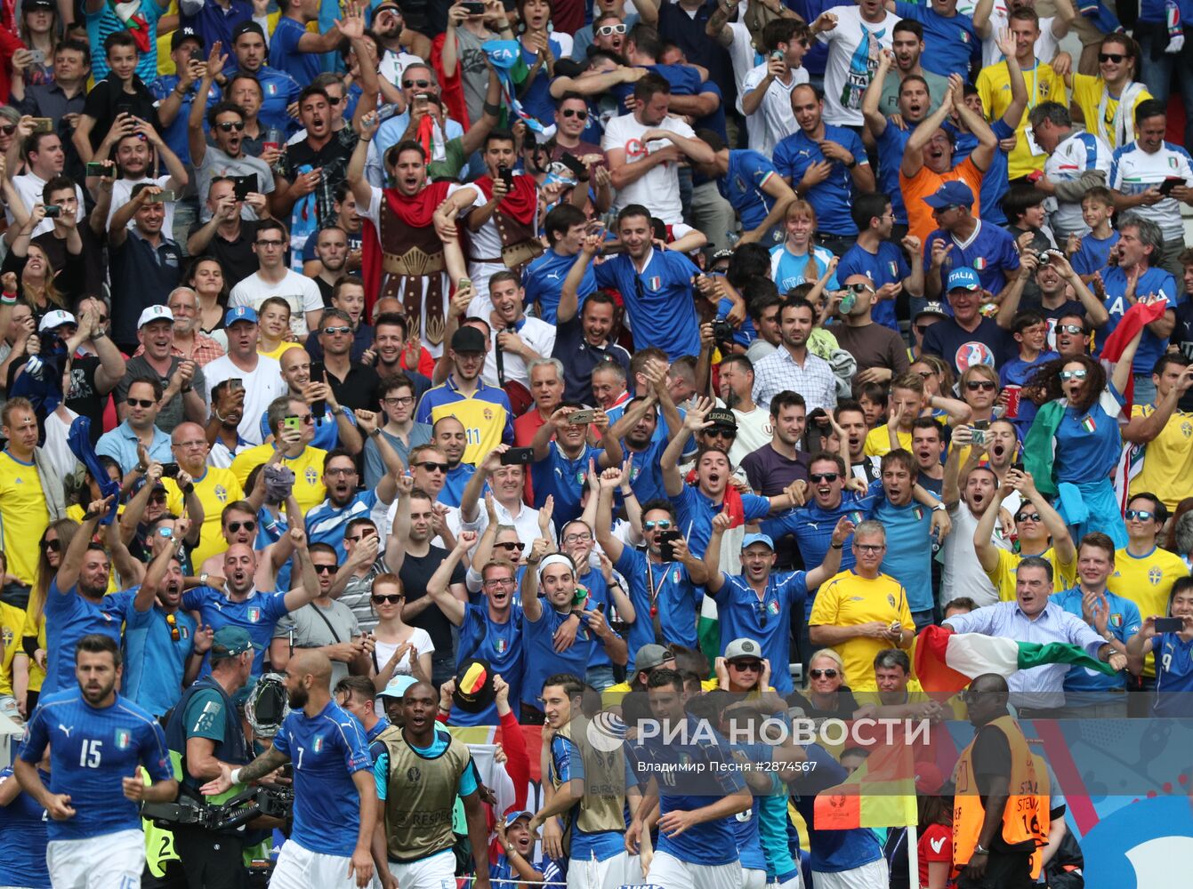 Футбол. Чемпионат Европы - 2016. Матч Италия - Швеция