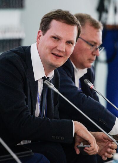 Панельная сессия "Мультфильмы из России. Новый глобальный чемпион?" в рамках ПМЭФ