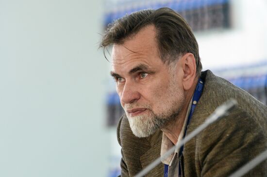 Панельная сессия "Мультфильмы из России. Новый глобальный чемпион?" в рамках ПМЭФ