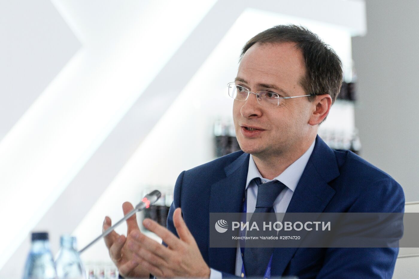 Панельная сессия "Мультфильмы из России. Новый глобальный чемпион?" в рамках ПМЭФ