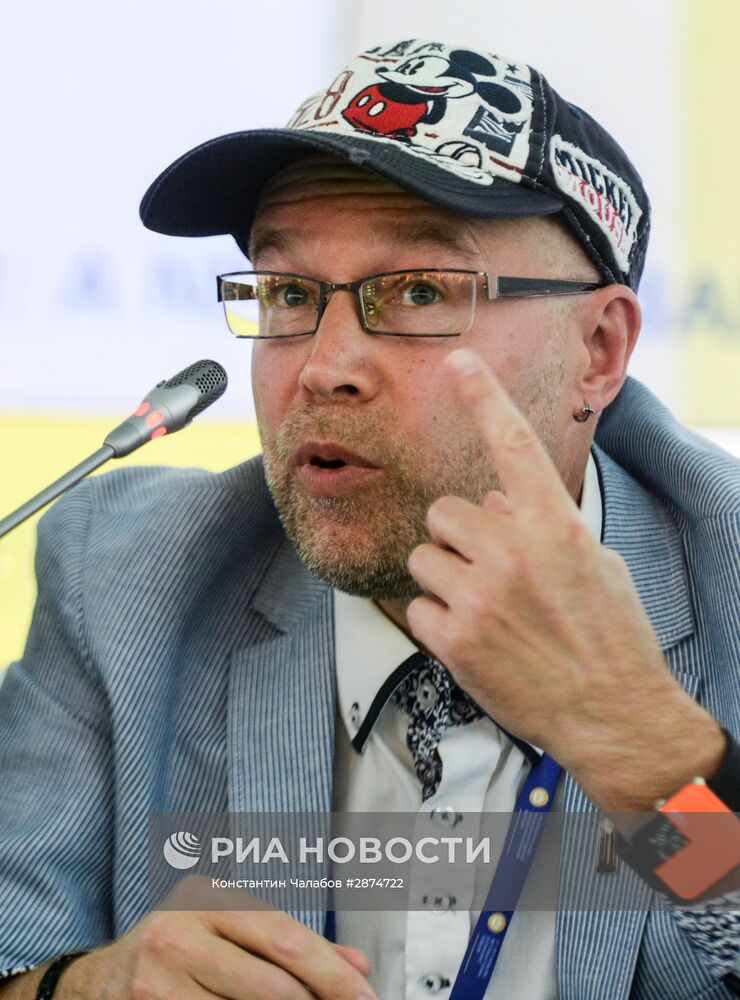 Панельная сессия "Мультфильмы из России. Новый глобальный чемпион?" в рамках ПМЭФ