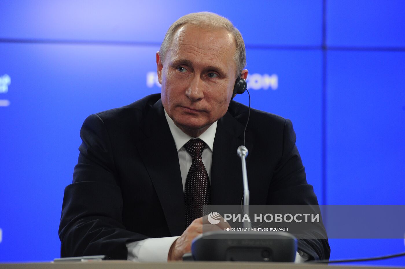 Рабочая поездка президента РФ В. Путина в Санкт-Петербург. День второй