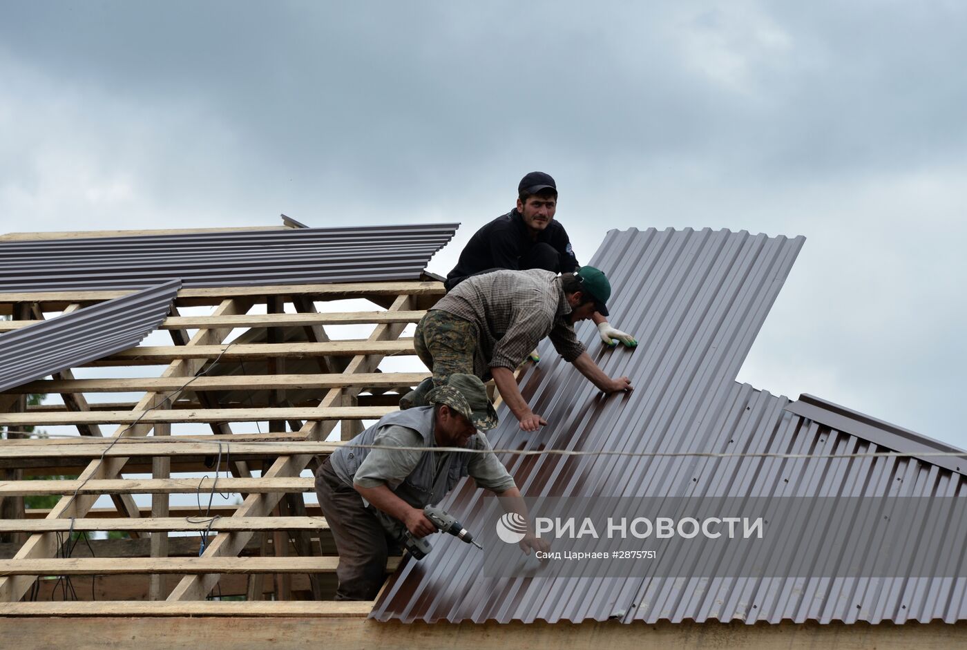 Строительство домов для пострадавших от оползней в Чечне | РИА Новости  Медиабанк