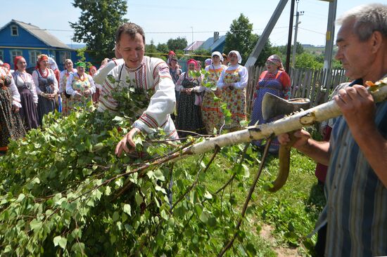 Обряд празднования Троицы в селе Матюшино