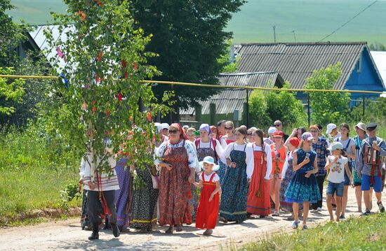Обряд празднования Троицы в селе Матюшино
