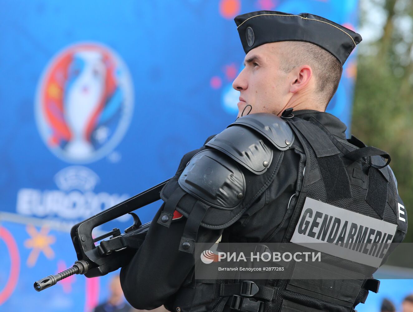 Футбол. Чемпионат Европы - 2016. Матч Россия - Уэльс