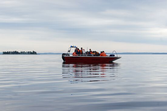 Поисково-спасательные работы на озере Сямозеро