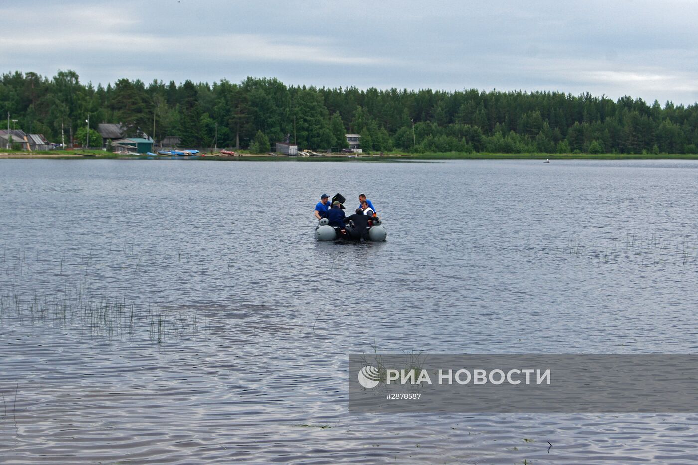 Поисково-спасательные работы на озере Сямозеро