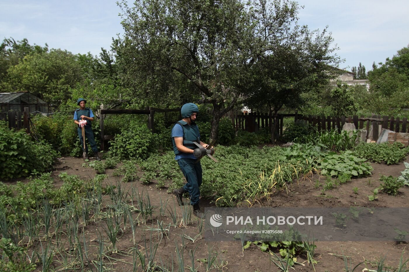 Разминирование территорий в ДНР