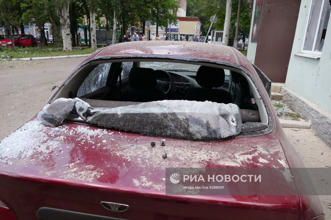 Взрыв на территории травматологического центра в Донецке
