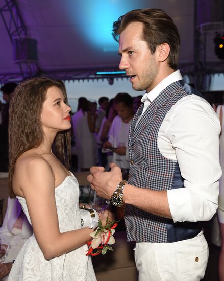 Вечеринка White Party