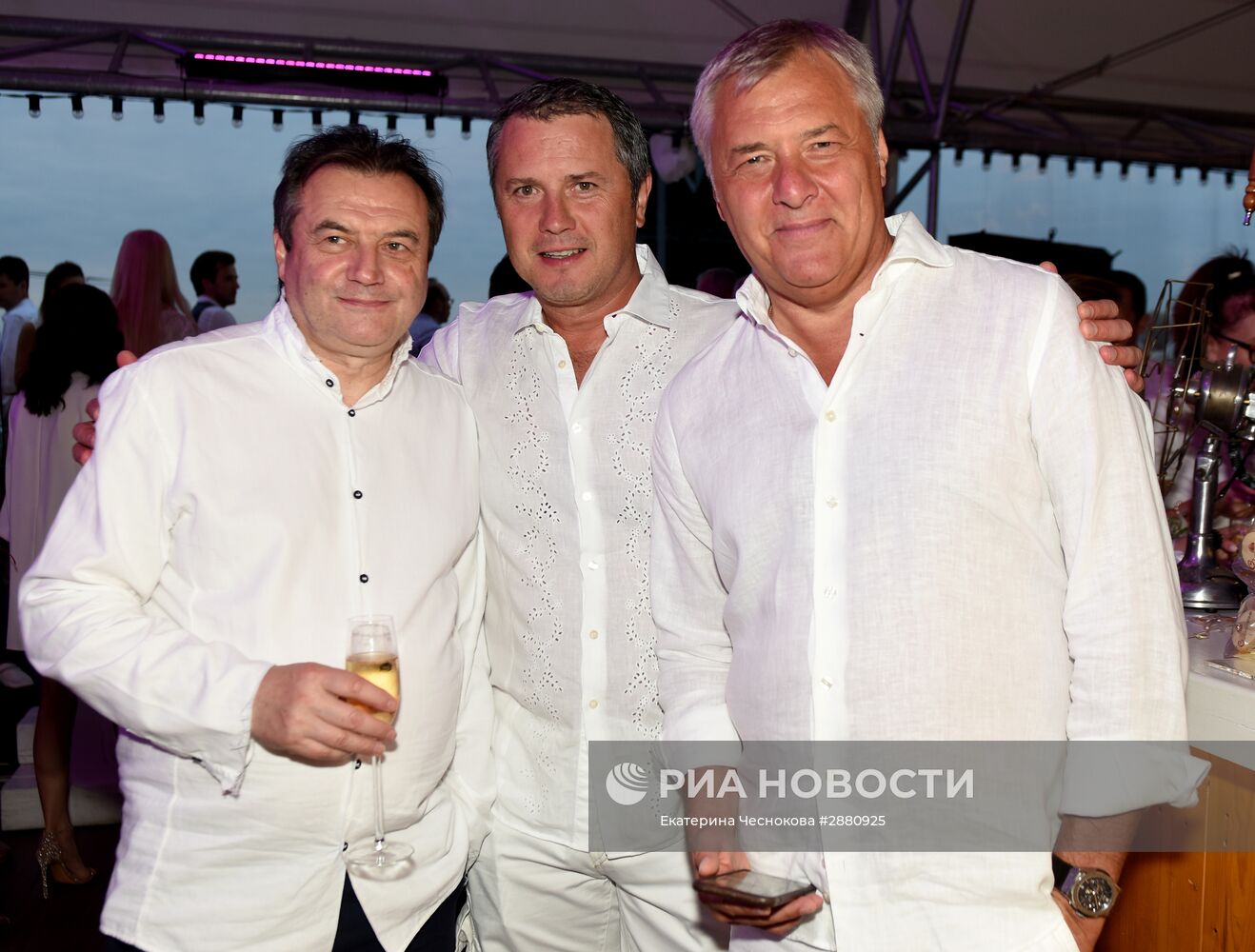 Вечеринка White Party