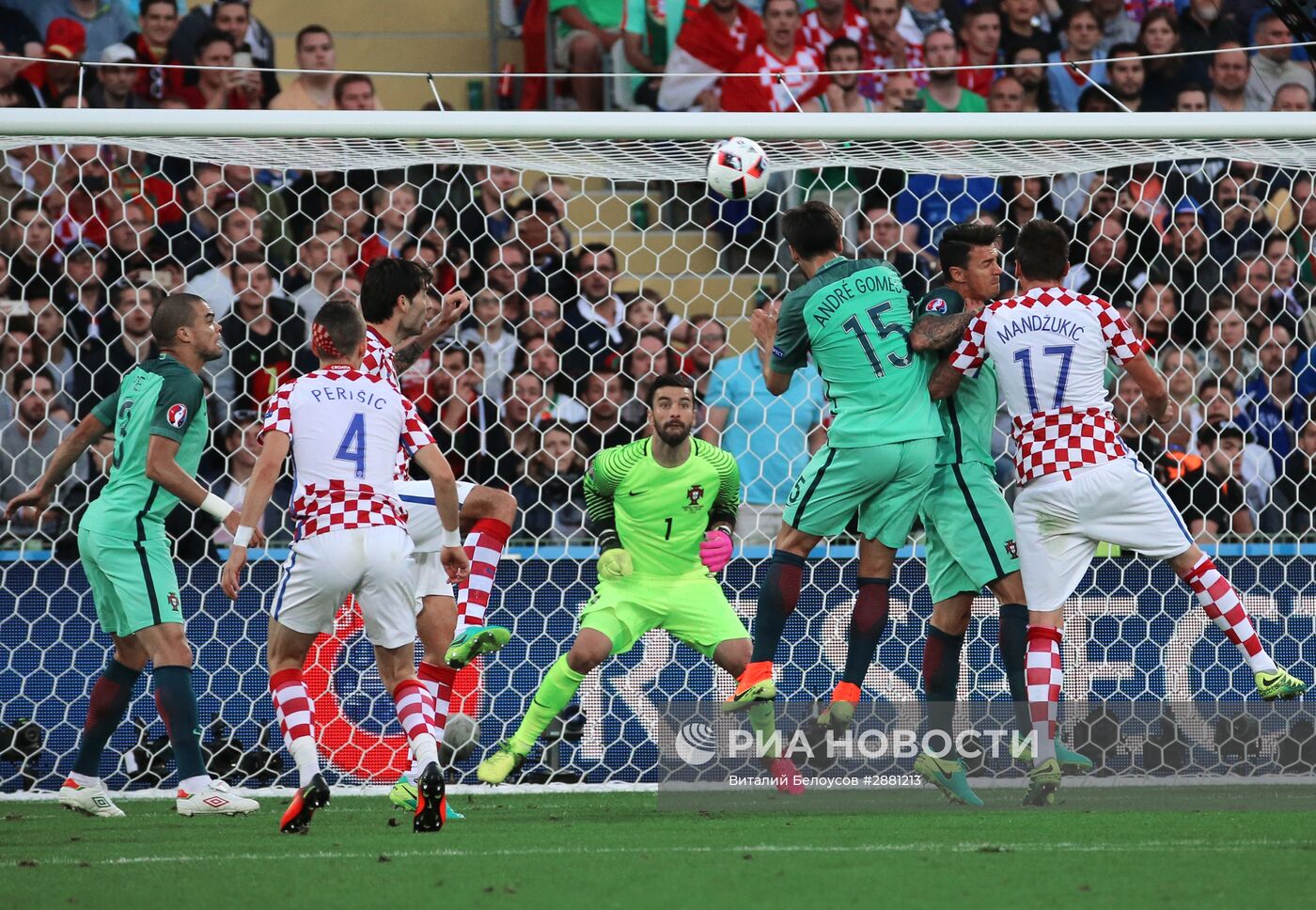 Футбол. Чемпионат Европы - 2016. Матч Хорватия - Португалия