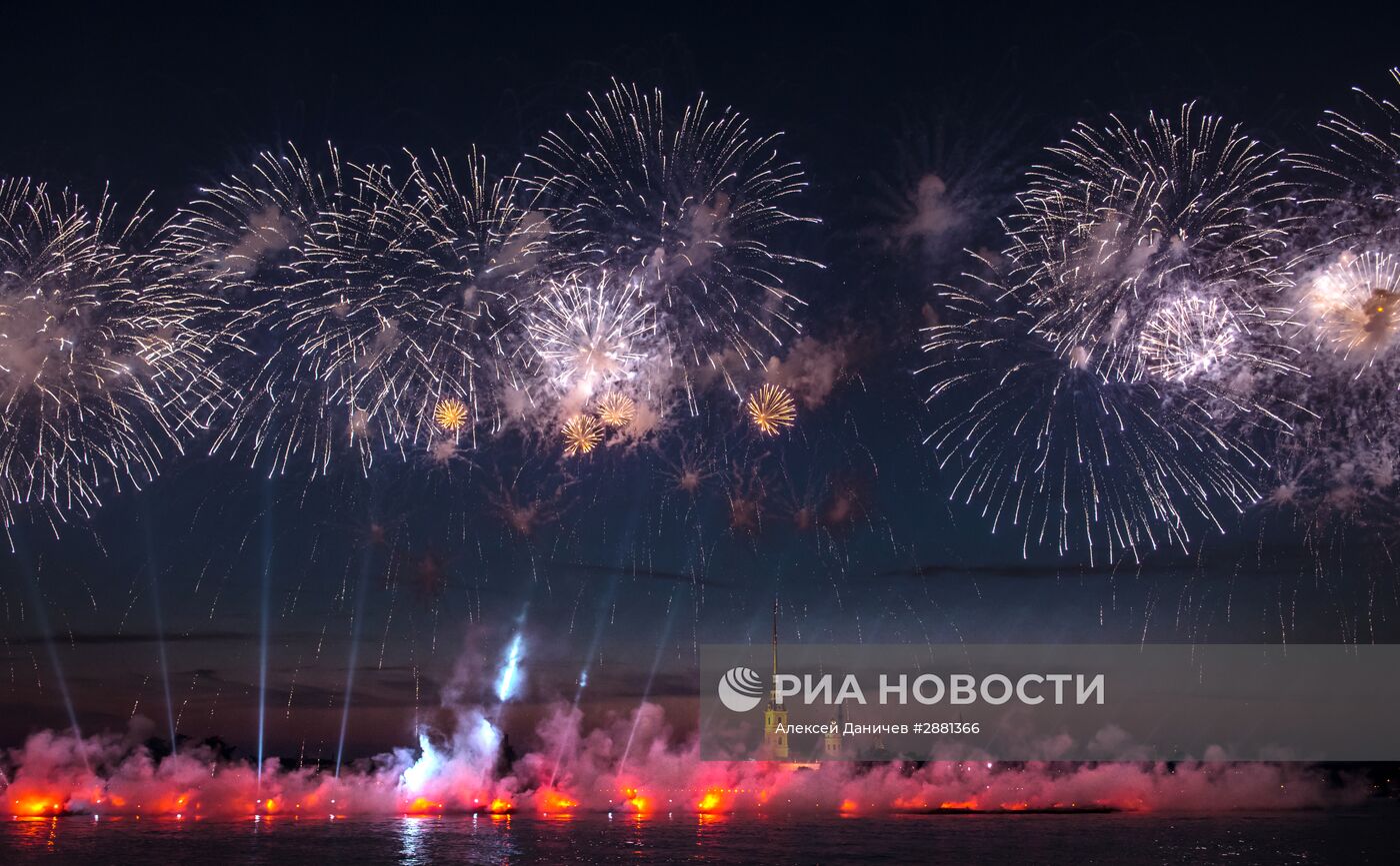 Праздник выпускников "Алые паруса-2016" в Санкт-Петербурге