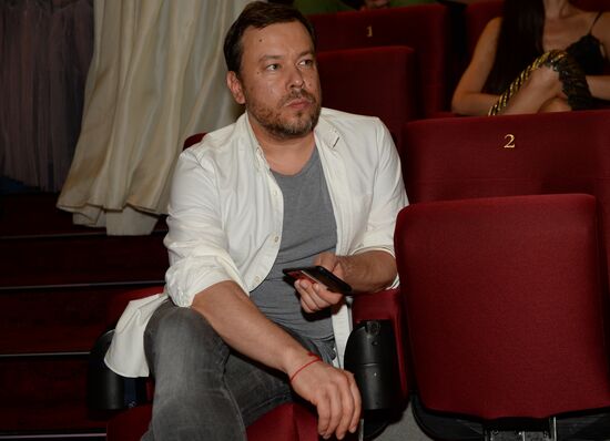 Пресс-конференция и показ фильма "Дорога к матери"