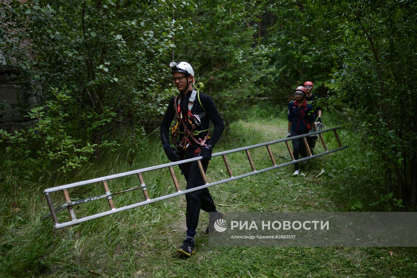 Открытие полевого лагеря "Юный спасатель" в Новосибирской области