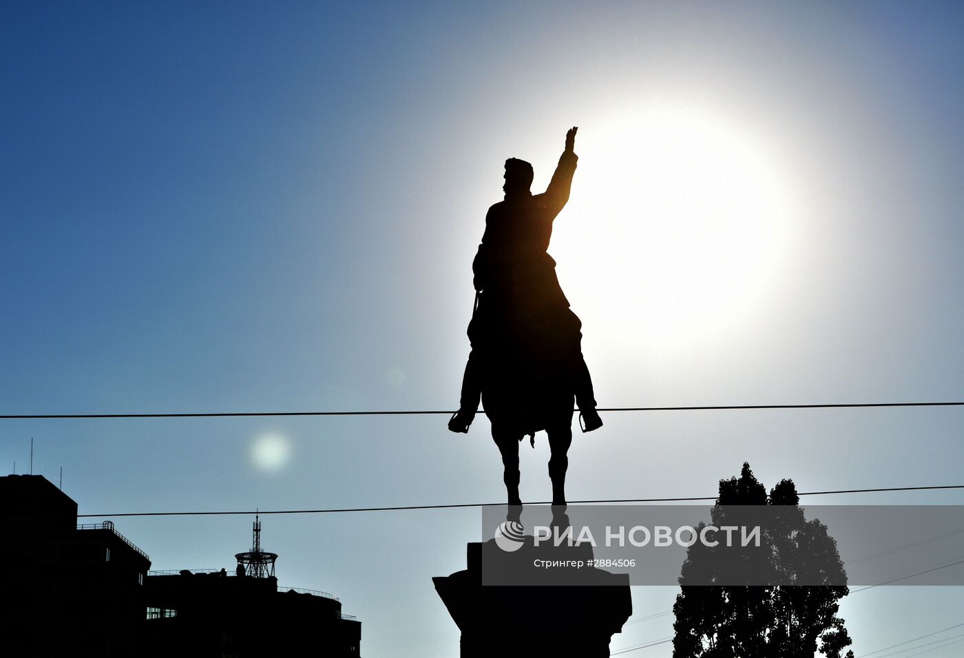 Памятник Николаю Щорсу в Киеве