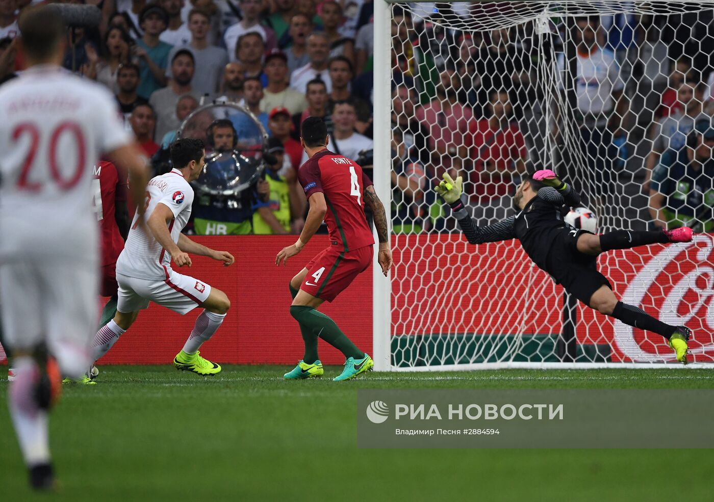 Футбол. Чемпионат Европы - 2016. Матч Польша - Португалия