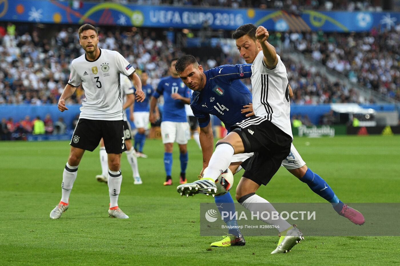 Футбол. Чемпионат Европы - 2016. Матч Германия - Италия