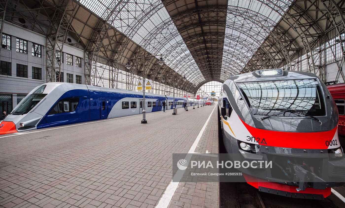 Новые пригородные электропоезда начинают ходить с Киевского вокзала Москвы