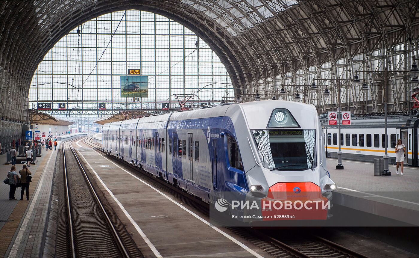 Новые пригородные электропоезда начинают ходить с Киевского вокзала Москвы