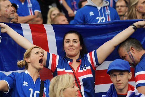 Футбол. Чемпионат Европы - 2016. Матч Франция - Исландия