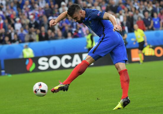 Футбол. Чемпионат Европы - 2016. Матч Франция - Исландия