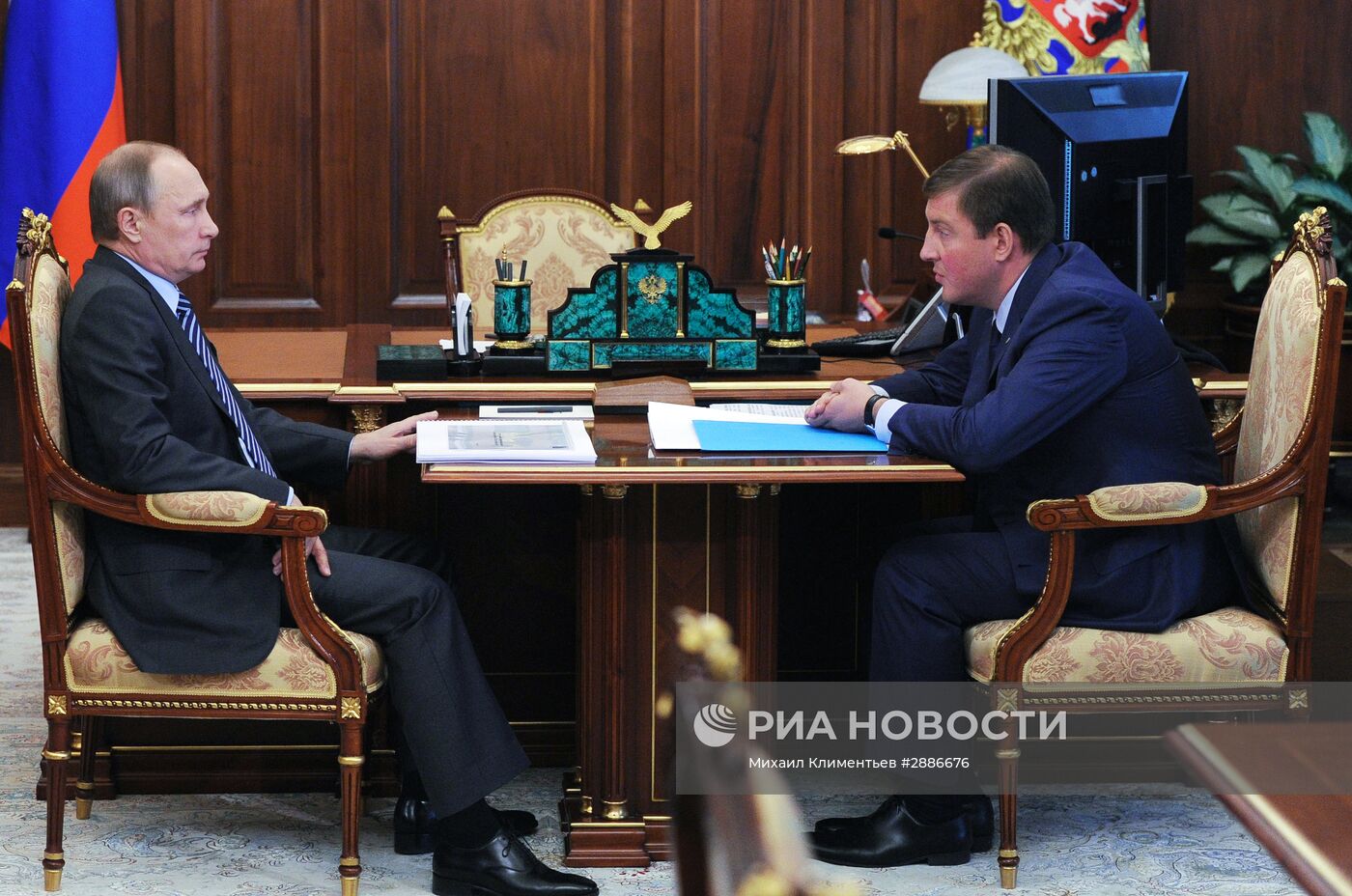 Президент РФ В. Путин встретился с губернатором Псковской области А. Турчаком