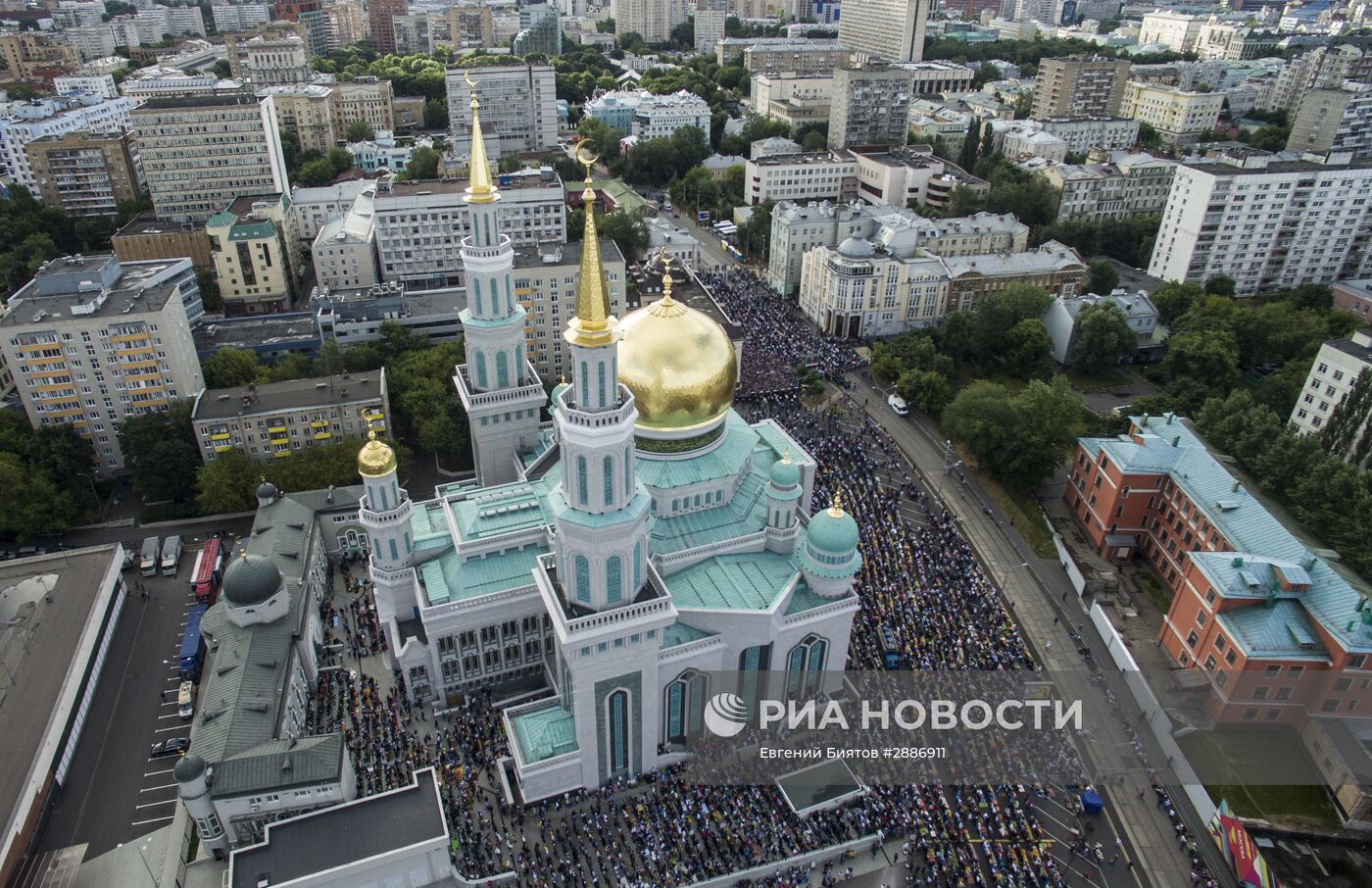 Празднование Ураза-байрама в Москве