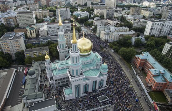 Празднование Ураза-байрама в Москве