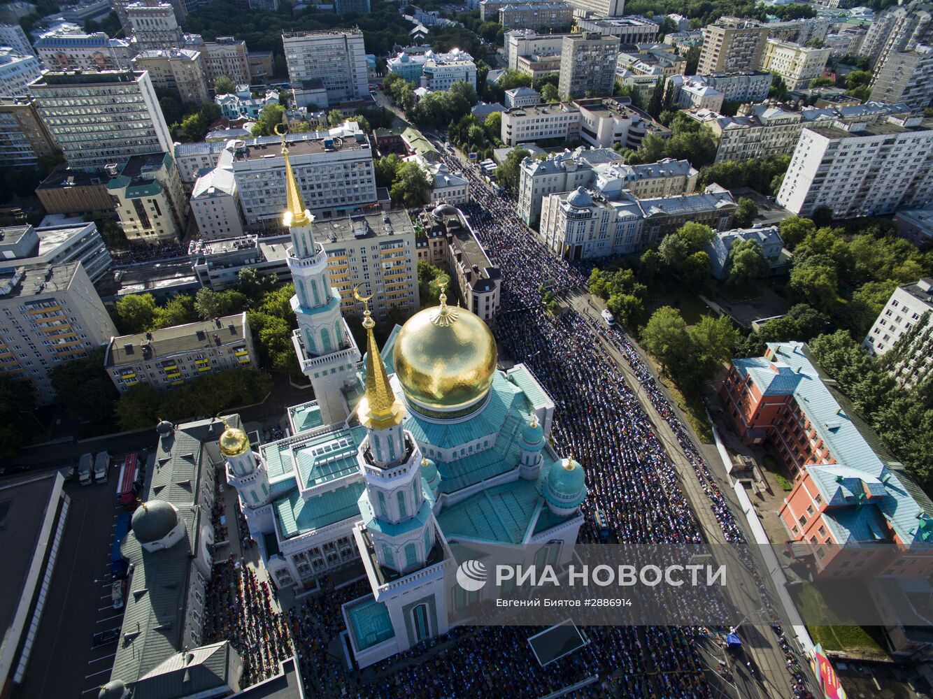 Празднование Ураза-байрама в Москве