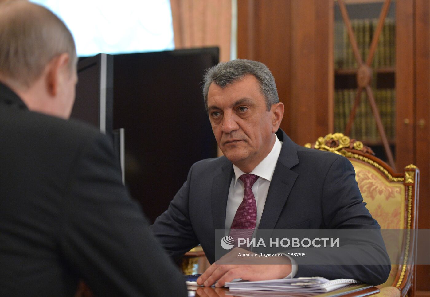 Рабочая встреча президента РФ В. Путина с губернатором Севастополя С. Меняйло