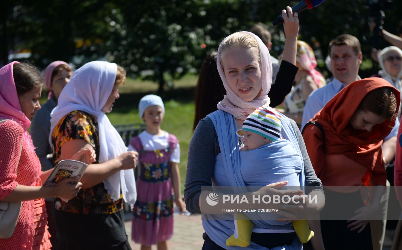 Крестный ход в честь Дня памяти святых Петра и Февронии в Екатеринбурге