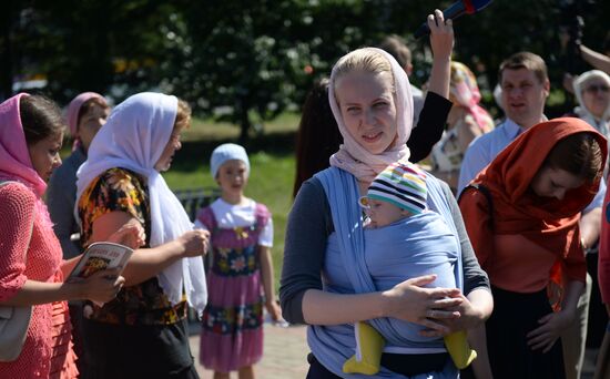 Крестный ход в честь Дня памяти святых Петра и Февронии в Екатеринбурге